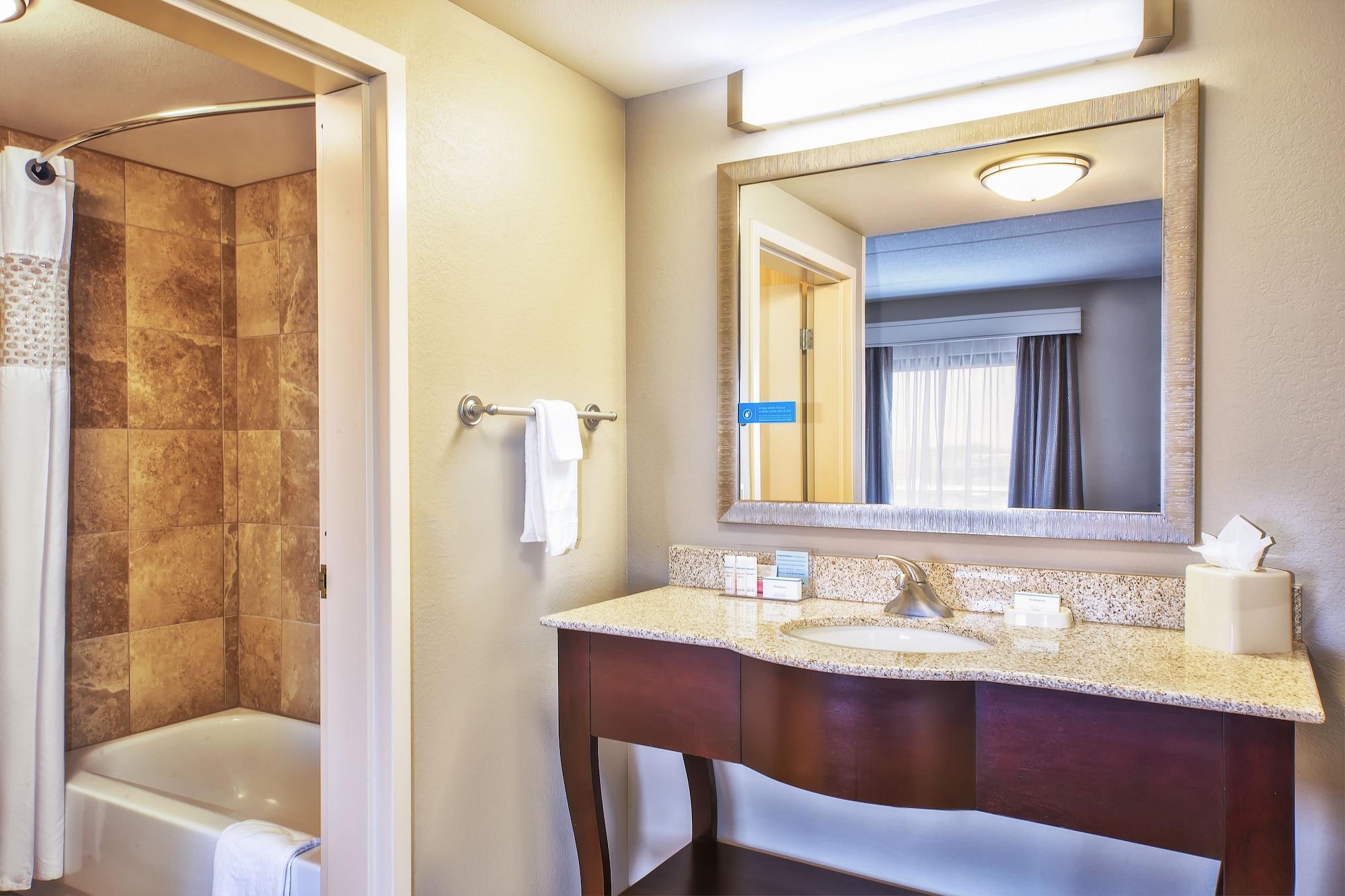 Hampton Inn & Suites Madison - West מראה חיצוני תמונה
