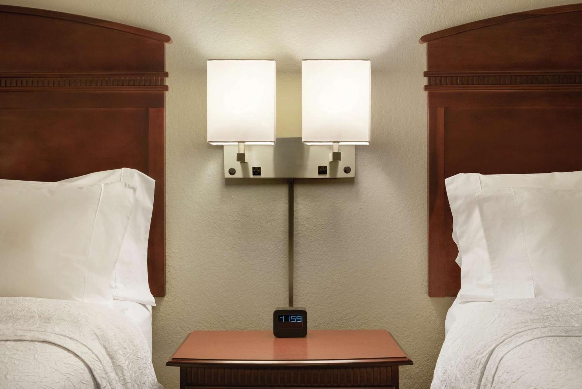 Hampton Inn & Suites Madison - West מראה חיצוני תמונה