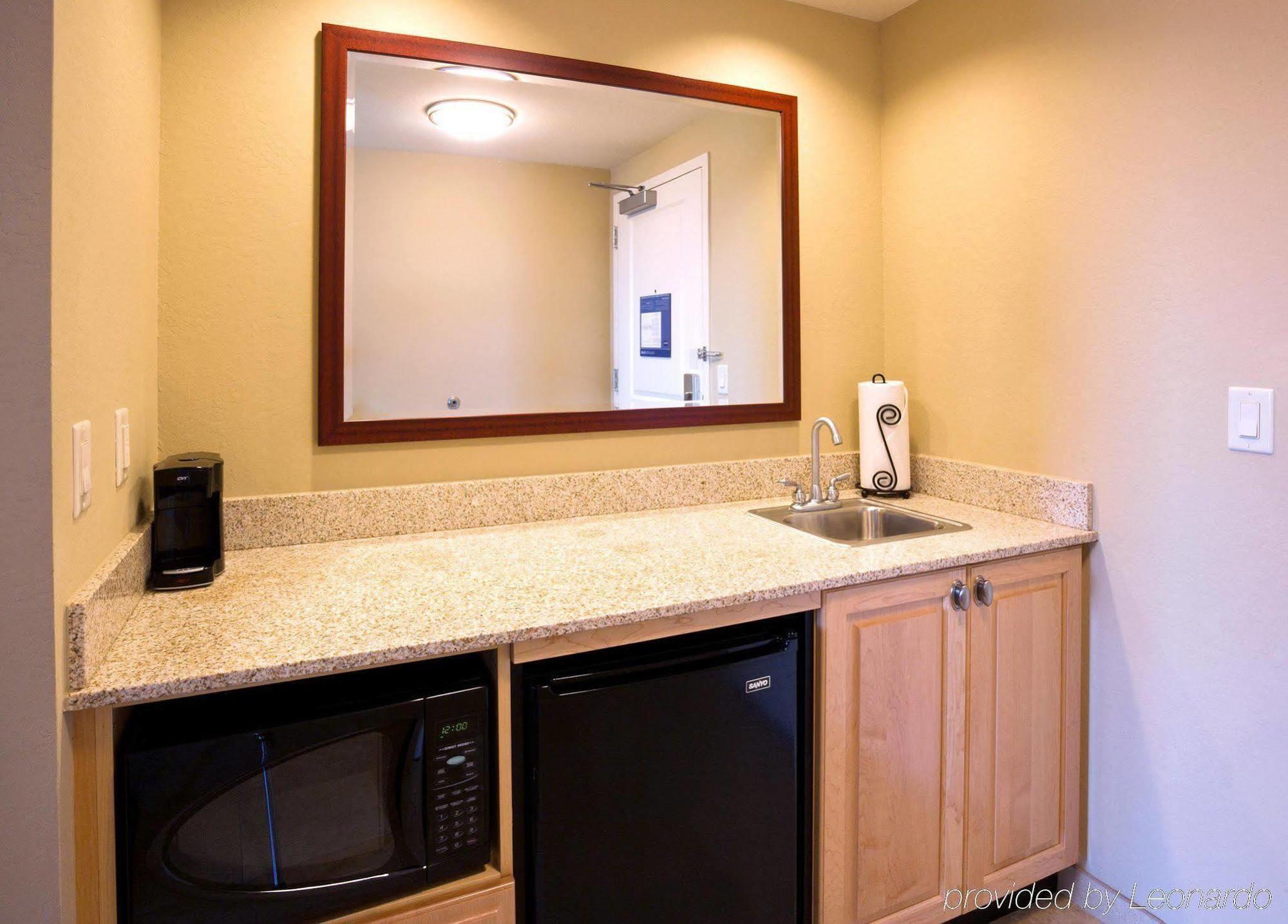 Hampton Inn & Suites Madison - West מראה חיצוני תמונה